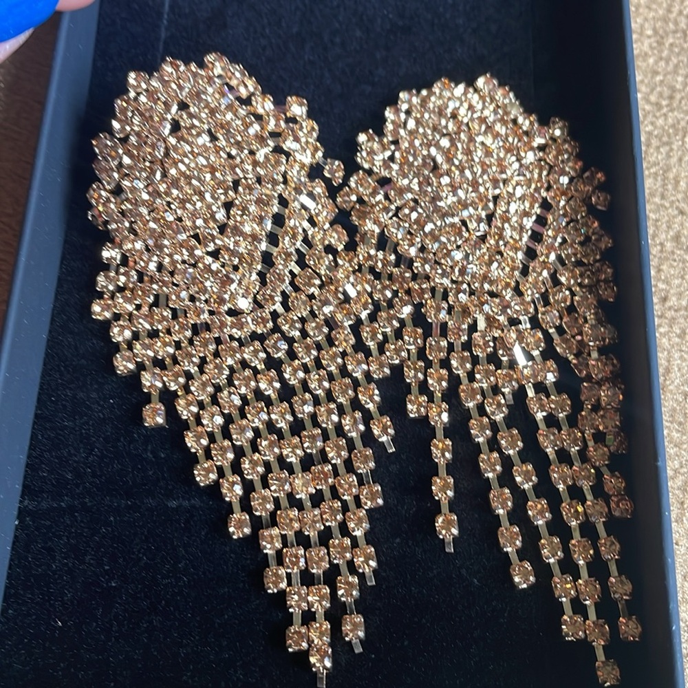 Shashi Royal Queen Earrings in Rose Gold - Picture 3 of 4